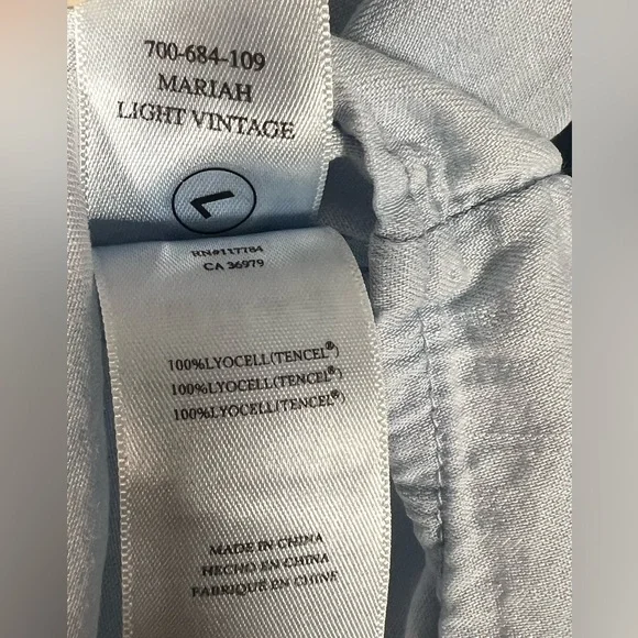 Rails Mariah Light Vintage Blue Lyocell Blouse Smocked Boho Top M - Picture 7 of 8